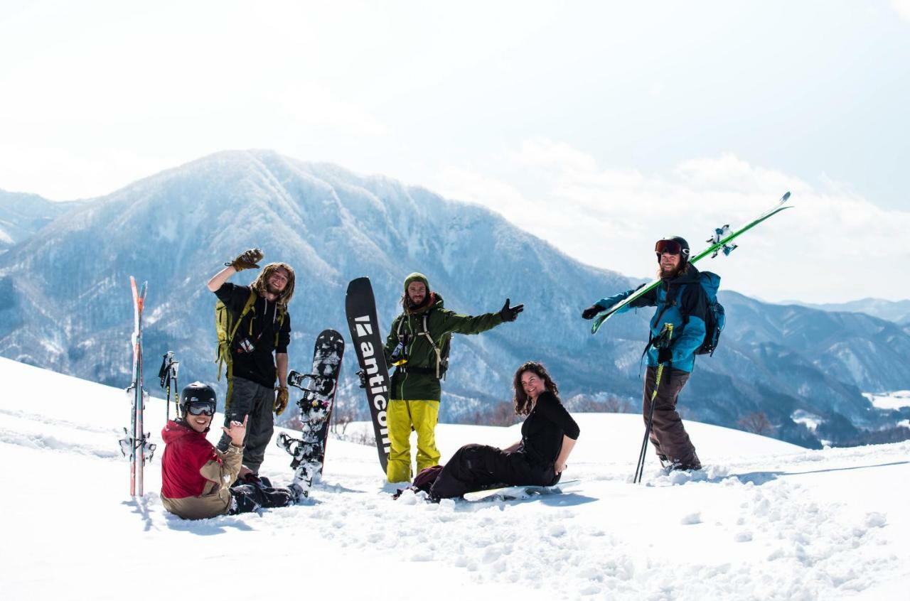 Hakuba Cortina Backpackers Hostel Otari Exterior photo